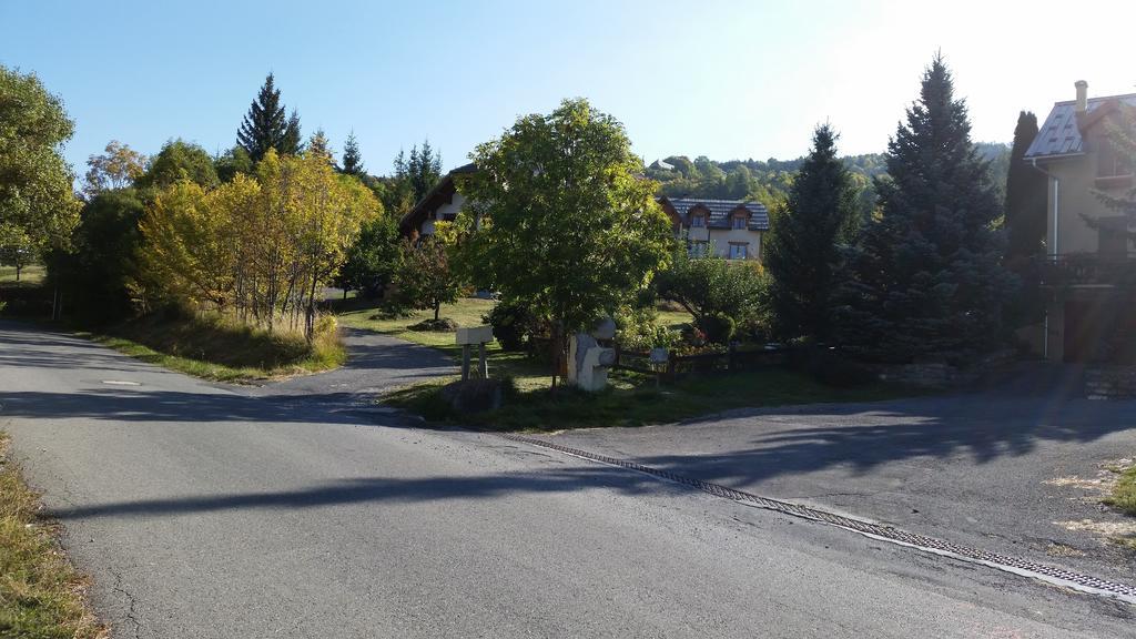 Studio Barcelonnette Ubaye, Provence Enchastrayes Eksteriør billede