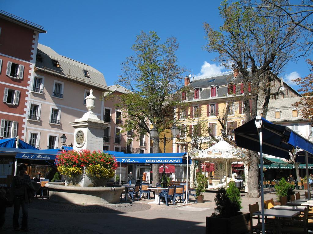 Studio Barcelonnette Ubaye, Provence Enchastrayes Eksteriør billede